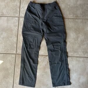 Never Worn REI Sahara Convertible Pants Size 4 Jungle Safari Hiking Grey Pockets